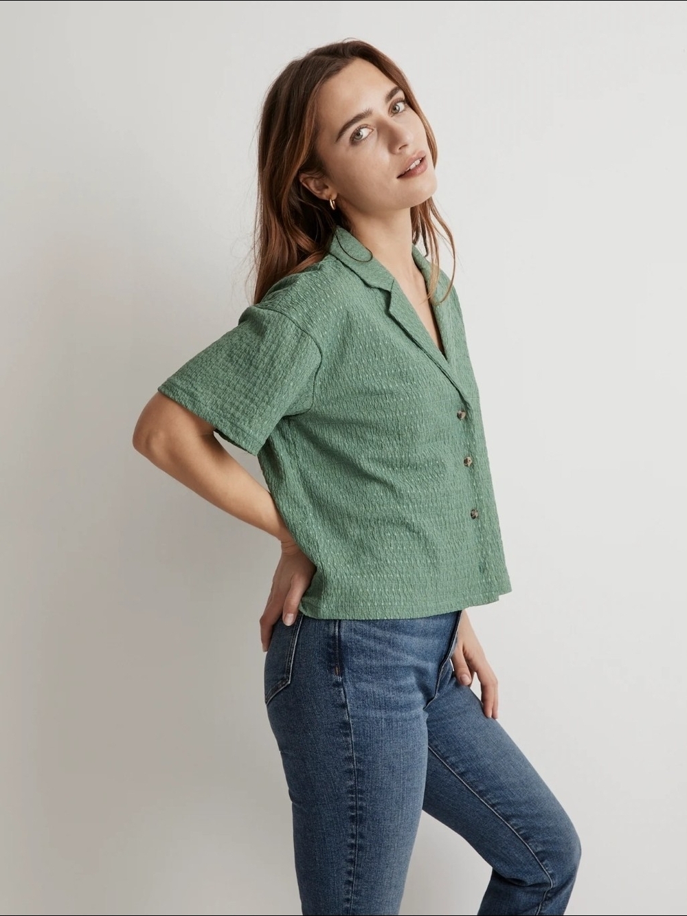 Madewell Crinkle Knit Button Front Top In Trellis Green